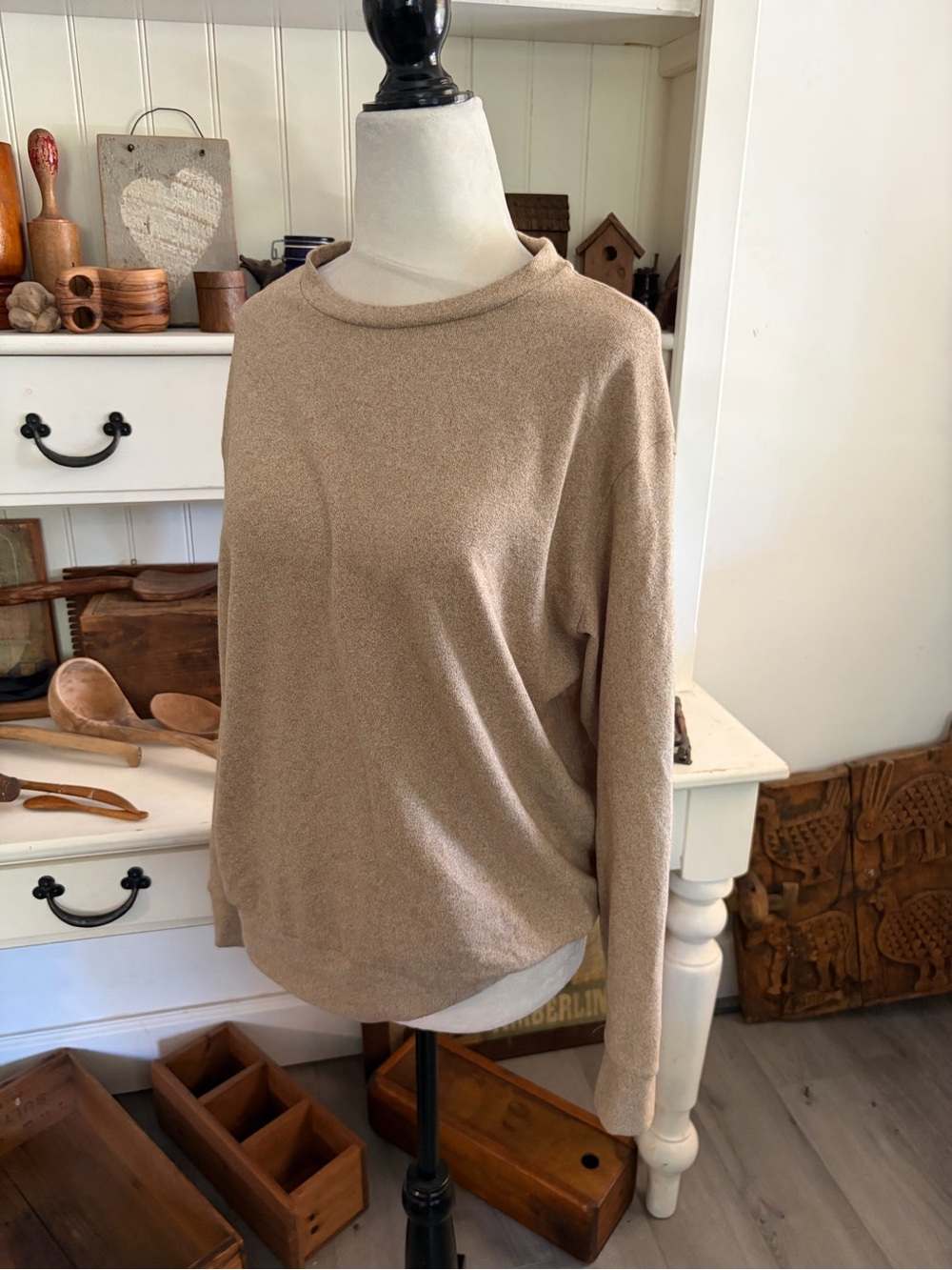 Uniqlo Women’s Lightweight Crewneck Top in Beige